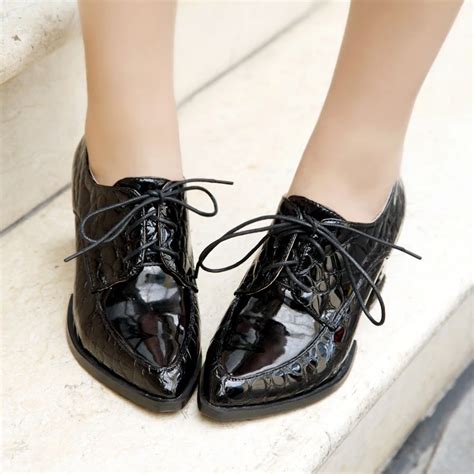 Women's Loafers And Lace.